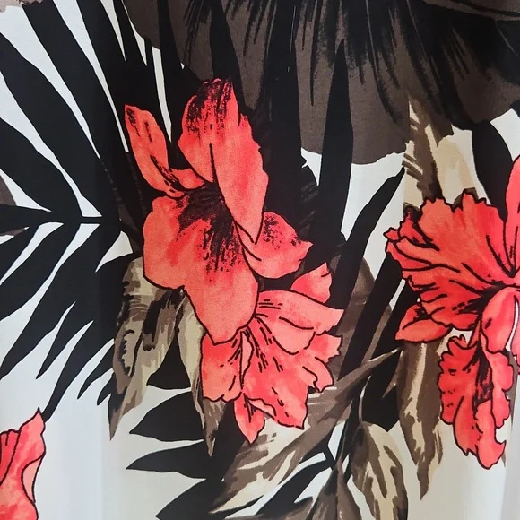 Dressbarn 2-Piece Floral Set - Size 18 - Picture 9 of 17